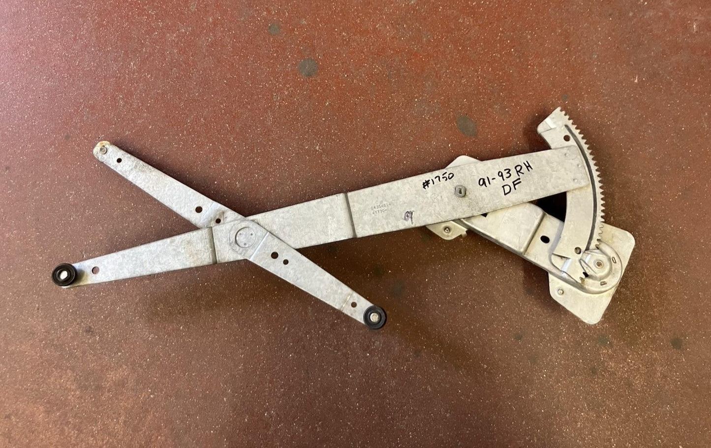 RH Manual Window Regulator 1991-93 Dodge 150 250 350 Pickup Ramcharger