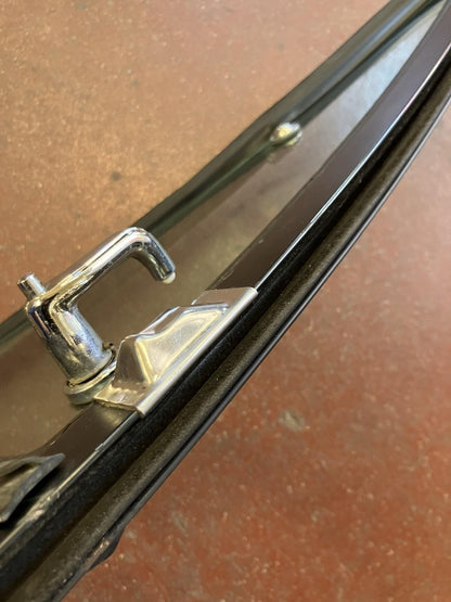 RH Vent Window Assembly. 1987-93 Dodge 150 250 350 Pickup Ramcharger