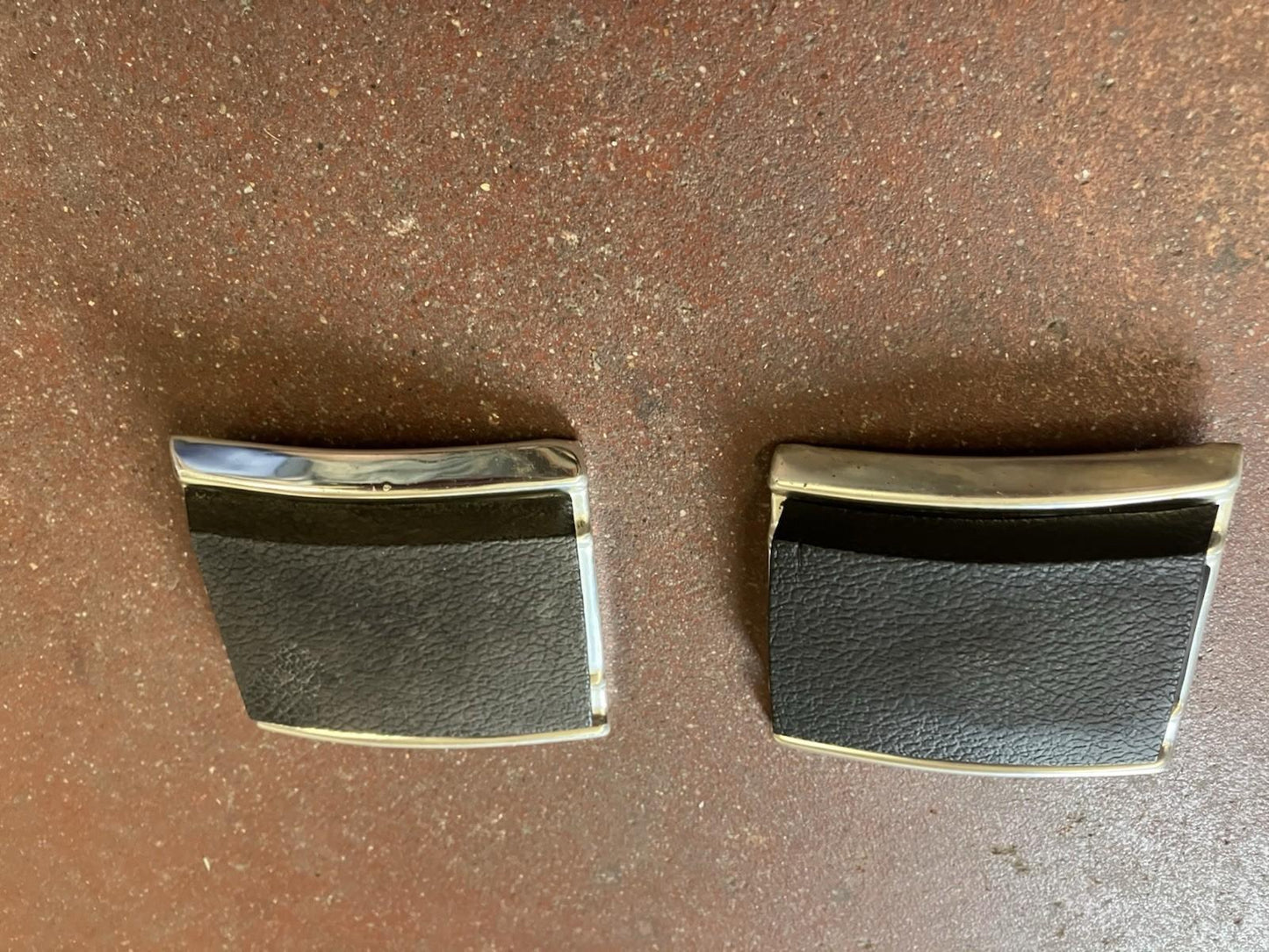 Cab Corner Moldings 1981-1990 Dodge Ram 150 250 350