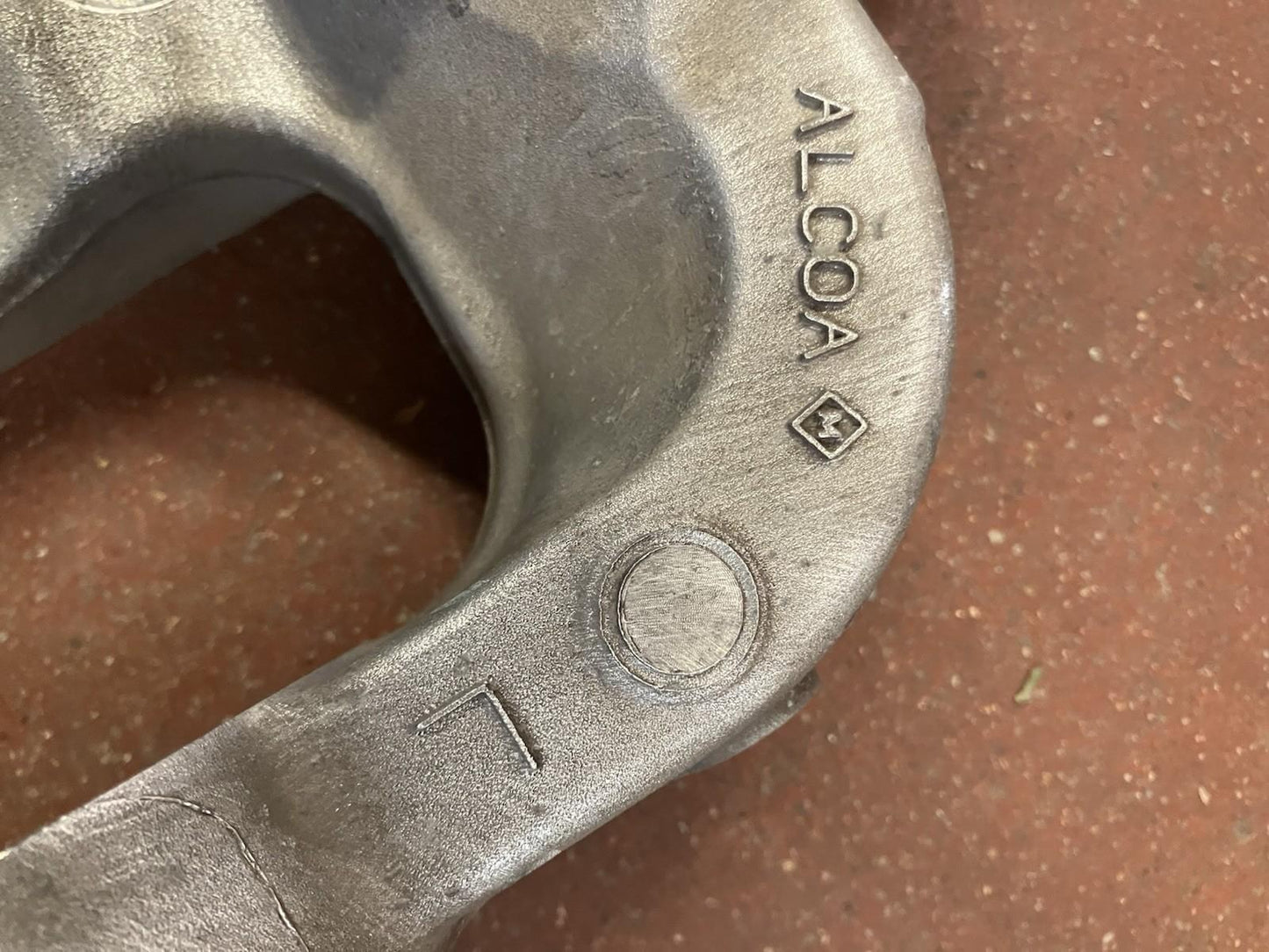 Steering Knuckle Dodge Ram 1500 LH 4X2, Fits 2002-2008 1500 except Mega Cab.