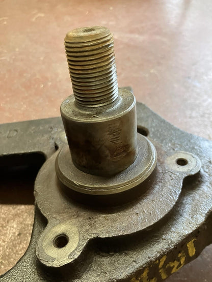 LH 4X2 Spindle Steering Knuckle 2000-01 Ram 1500 P/N 52106425AA