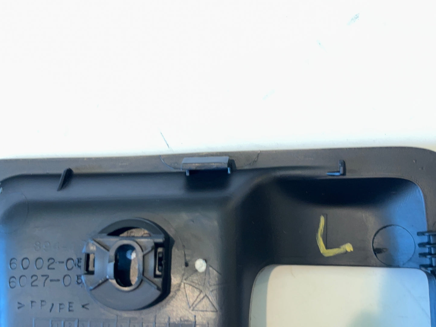 Driver Door Handle Trim Bezel 13-18 Ram 1500 13-24 2500 3500 19+ CL 1GY65TX7AB