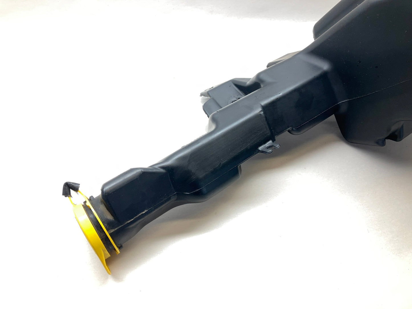 Ram 2500 3500 Windshield Washer Reservoir Washer Bottle 2011-2013 6.7L 5182304AD