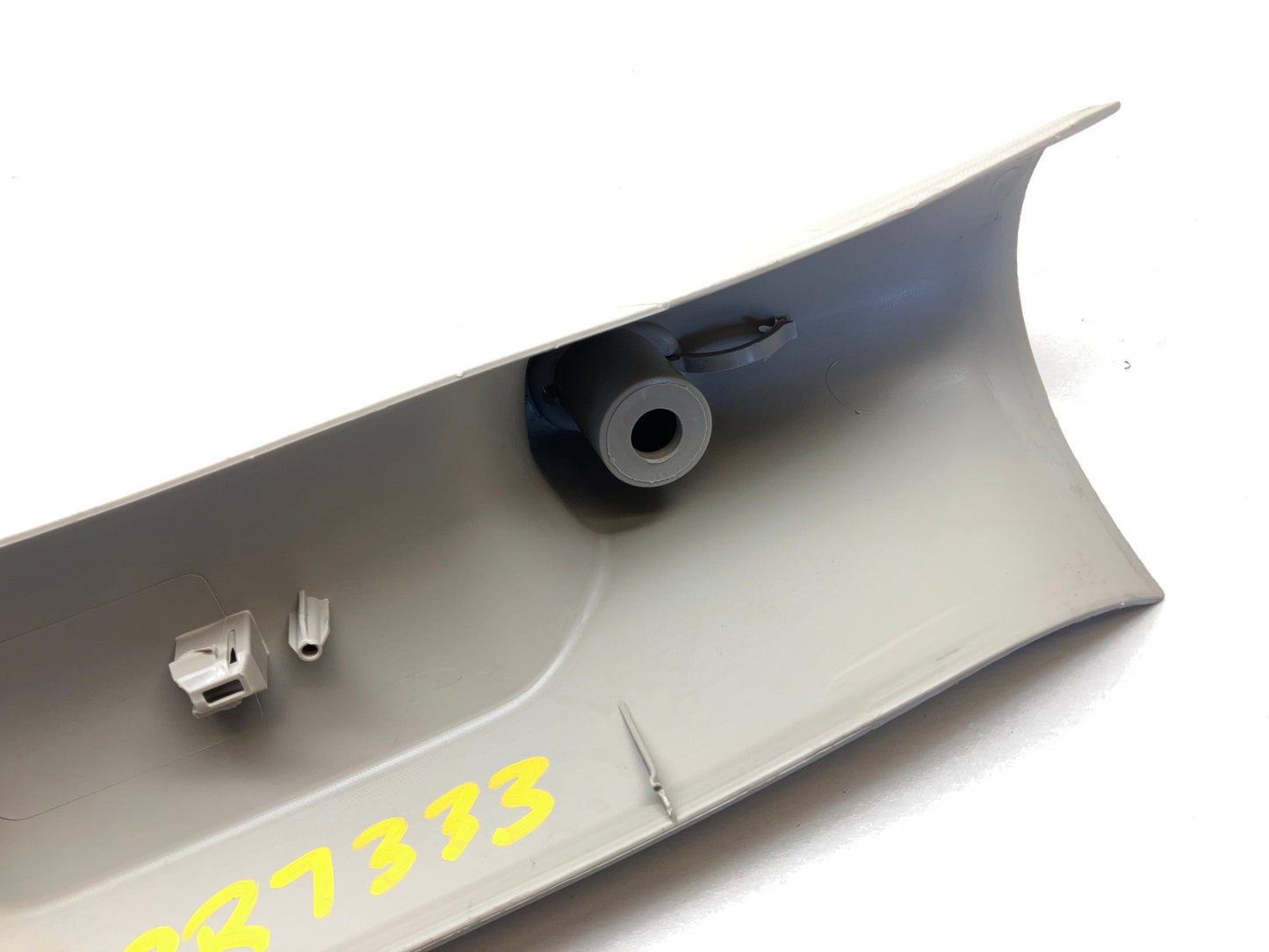 Grab Handle A Pillar Molding, 2010-2018 Dodge Ram 1500 2500 3500 RH Pass Side