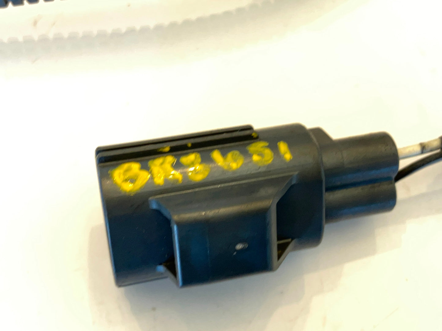 Dually Fender Wiring Harness 2010-2017 Ram 3500 Rear for Red Lens 68049932AC