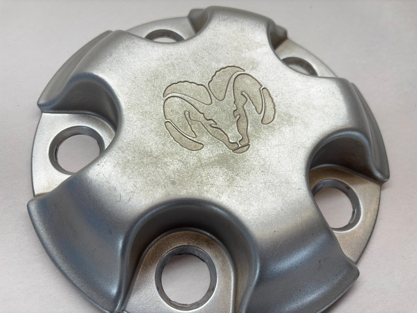 Center Cap for 17x7 Steel Wheel, 2003-2012 Ram 1500, 5HC16S4AAB Argent