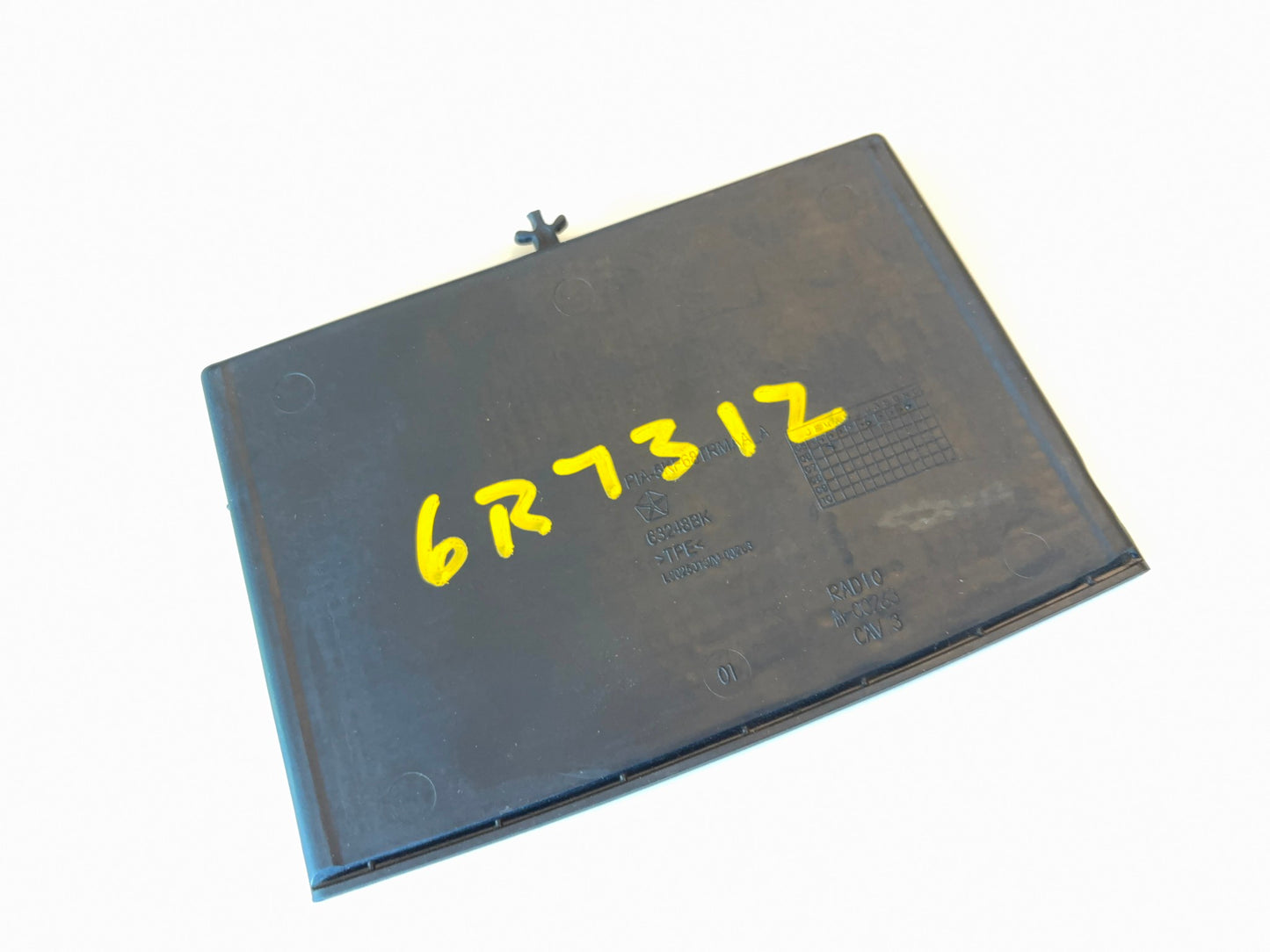 Radio Bezel Upper Cubby Mat 2006-2008 Ram 1500 2500 3500 5KF68TRMAA Under Radio