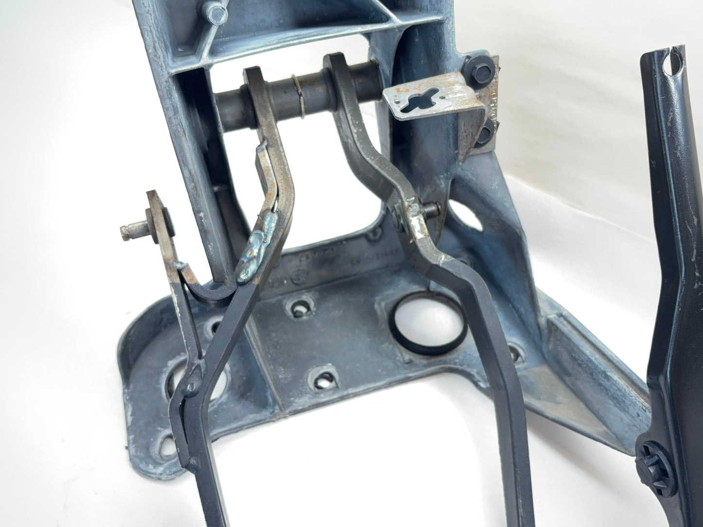 1998-2002 Ram 2500 3500 Manual Transmission Clutch Pedal Assembly with Bracket