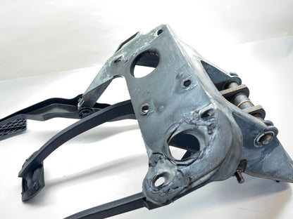 1998-2002 Ram 2500 3500 Manual Transmission Clutch Pedal Assembly with Bracket