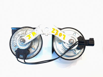 Dual Horn with Bracket, 2018 Ram 1500 2500 3500, 2019-2023 Ram 2500 3500, 68297891AB