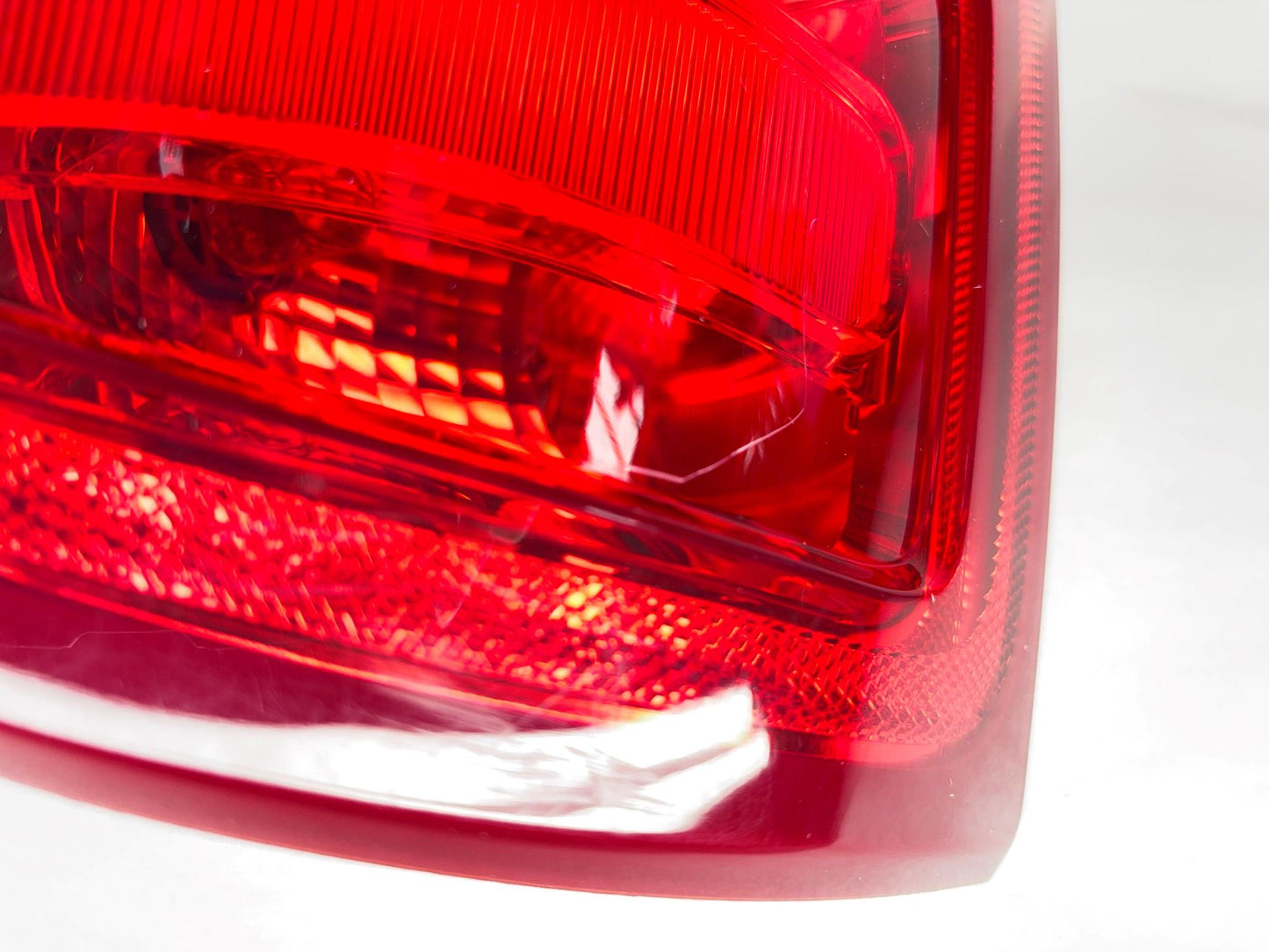 2019-22 Ram 2500 3500 Taillight Incandescent 68361714AD Red Bezel Factory RH