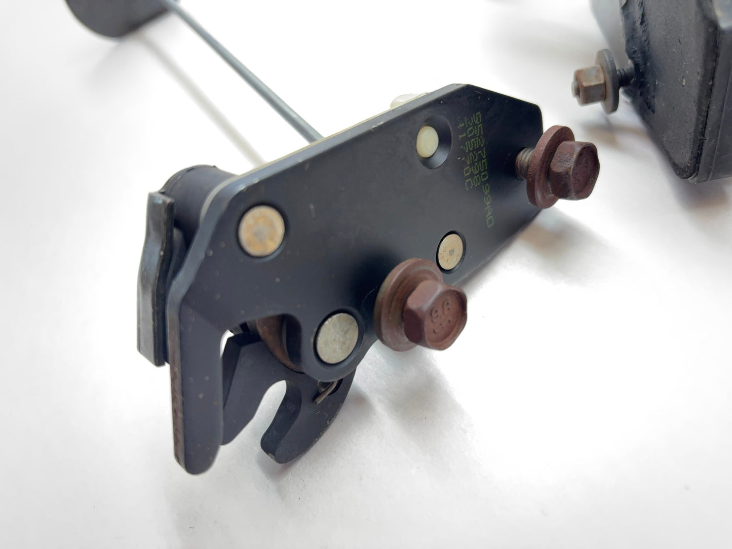 Rear Door Hardware 1998-01 Ram 1500 98-02 2500 3500 LH Quad Cab (rear half door)