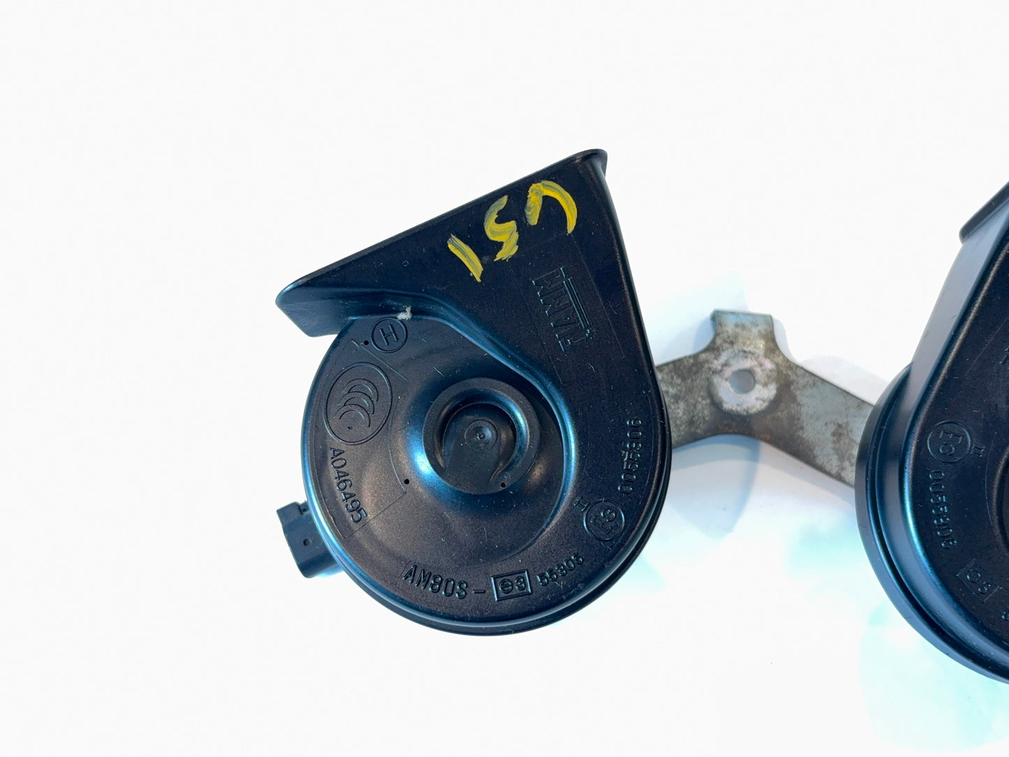 Dual Horn and Bracket Assembly, 2010-2012 Ram 2500 3500 Diesel 5026963AB