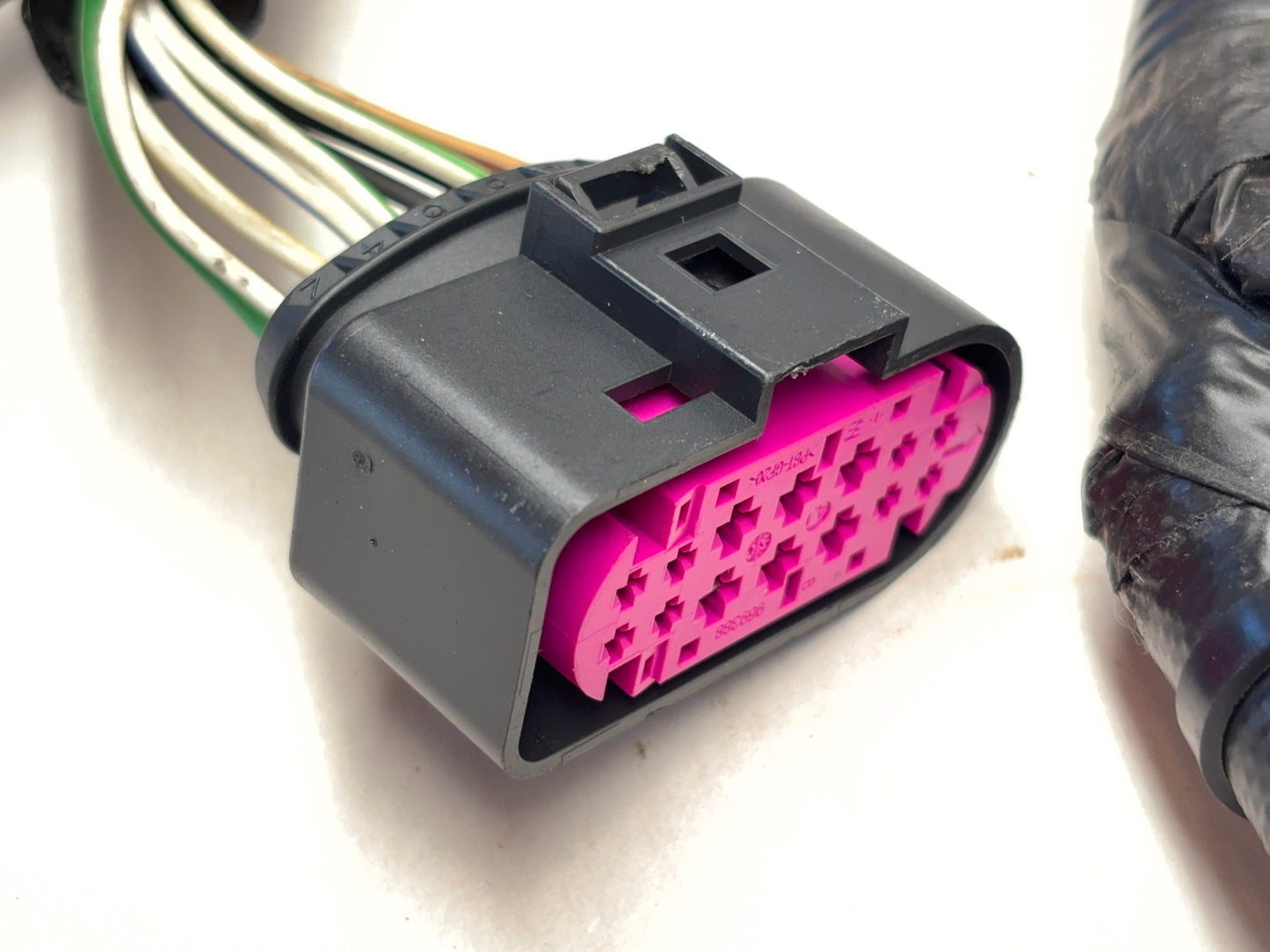 Front End Wiring Module 2014 Ram 1500 Laramie 5.7 8-speed Auto 68209988AC