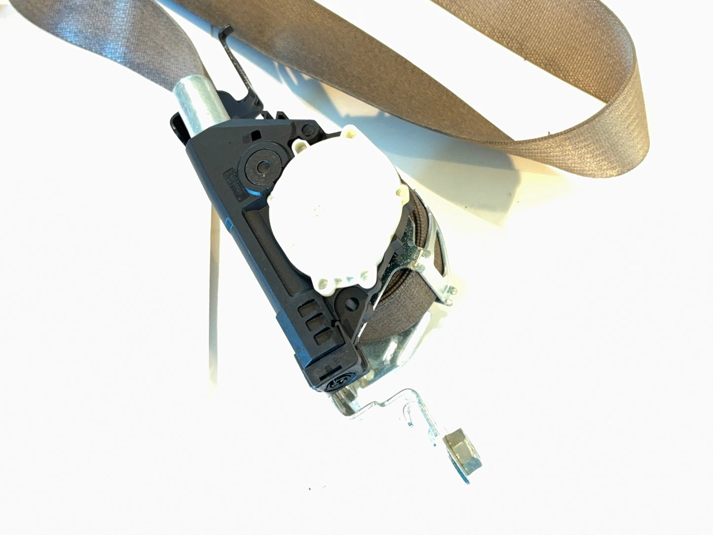 Passenger RH Front Seat Belt Retractor 2013-18 Ram 1500 2500 5KP961L1AG Tan