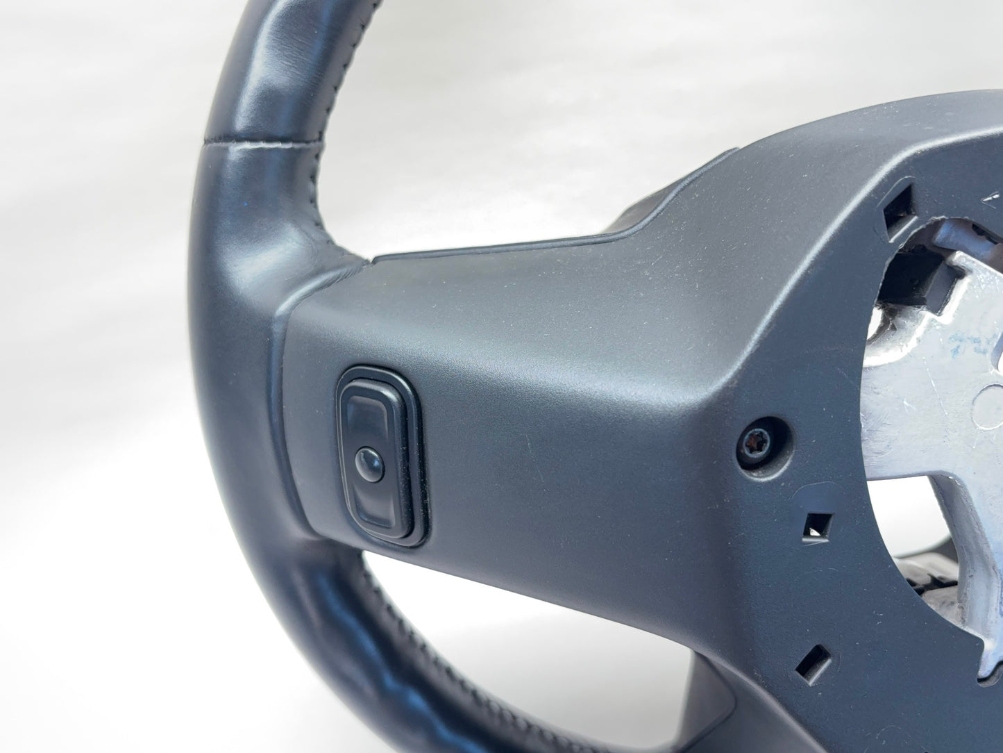 Leather Steering Wheel Ram 2013-18 Ram 1500 2500 3500 Black 5NH77DX9AA w Buttons