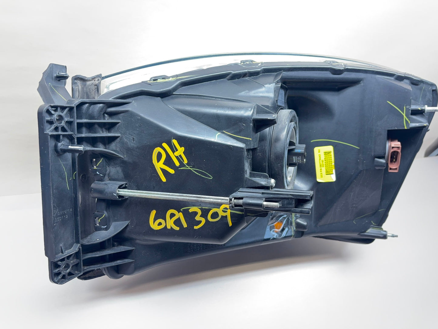 Passenger Headlight 2006 Dodge Ram 1500 2500 3500 55077794AD Used OEM