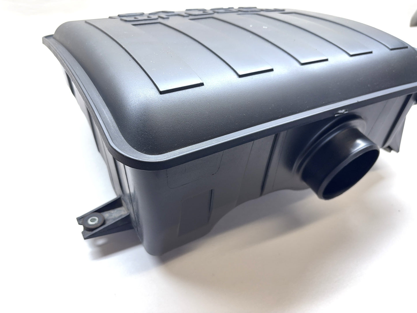 Throttle Body Resonator 2005-2007 Ram 1500 4.7L 53032048AC