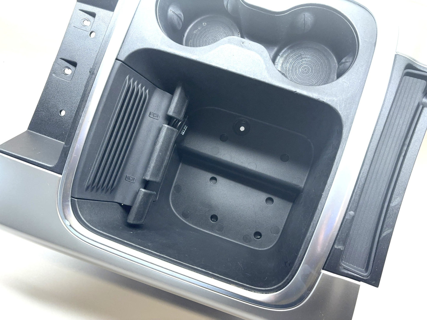 Center Console Cupholder with Phone Holder 2016-2018 Ram 1500 2500 3500 Used