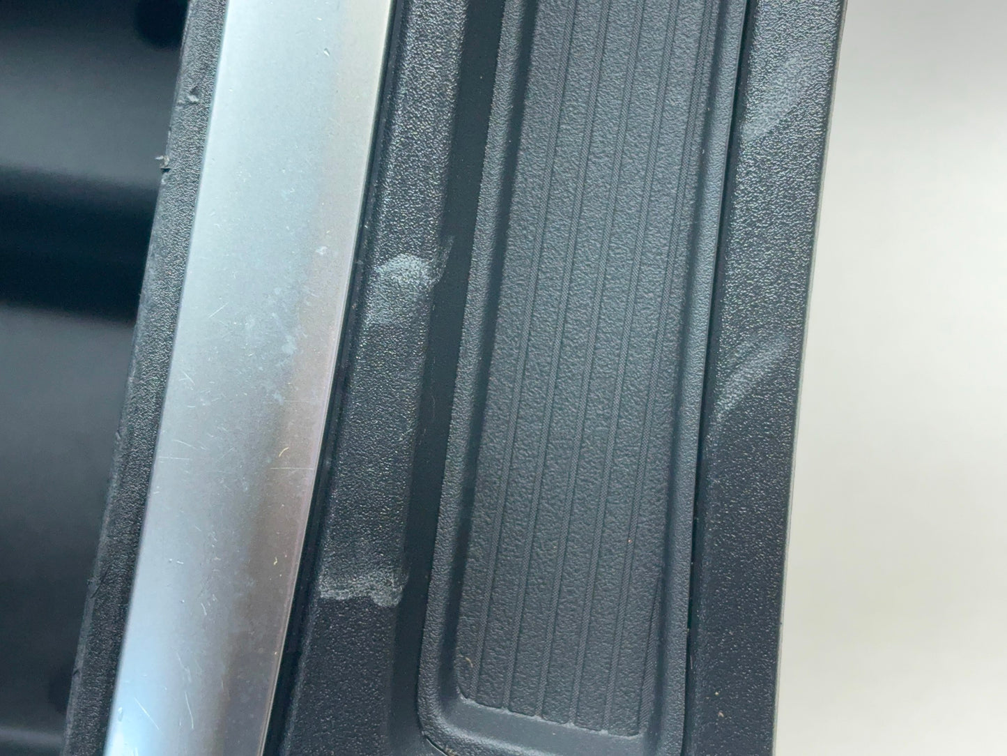 Center Console Cupholder with Phone Holder 2016-2018 Ram 1500 2500 3500 Used