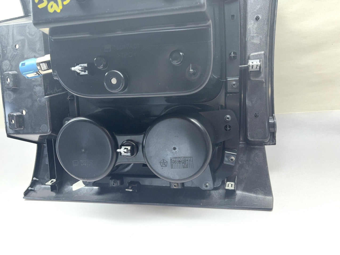 Center Console Cupholder with Phone Holder 2016-2018 Ram 1500 2500 3500 Used