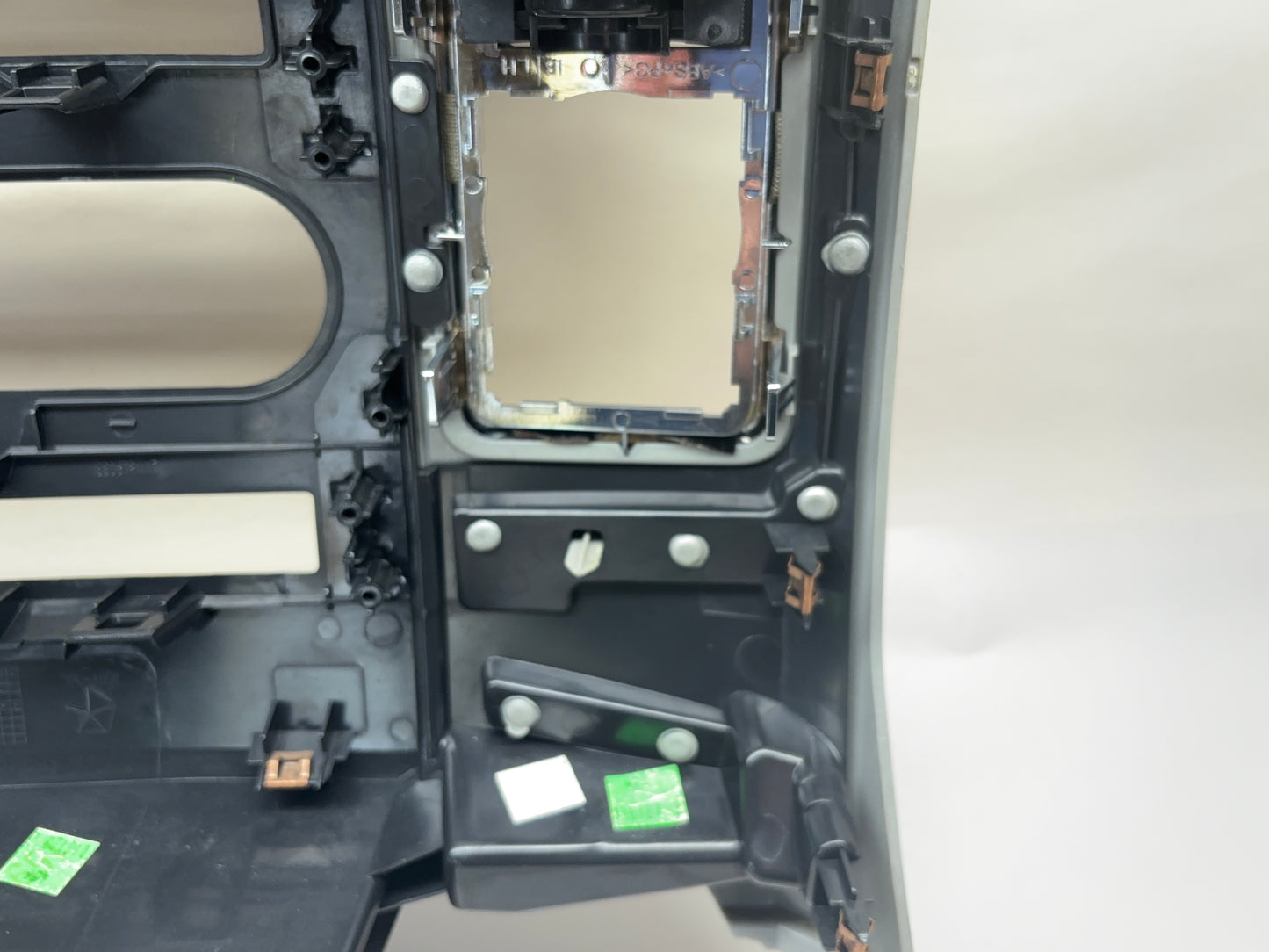 Radio Bezel Center Stack 2009-10 Ram 1500 10-12 2500 3500 Full Console *Dmg Vent