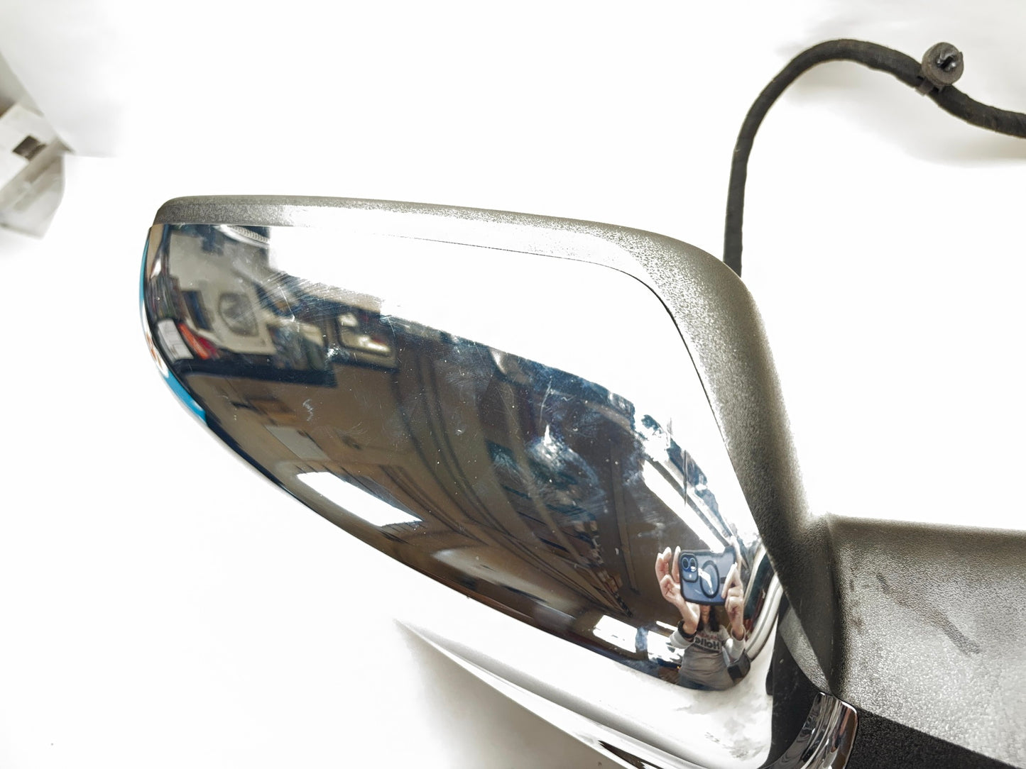 Passenger Chrome Door Mirror 2014-18 Ram 1500 2500 Power Fold w/ Signal 68231242