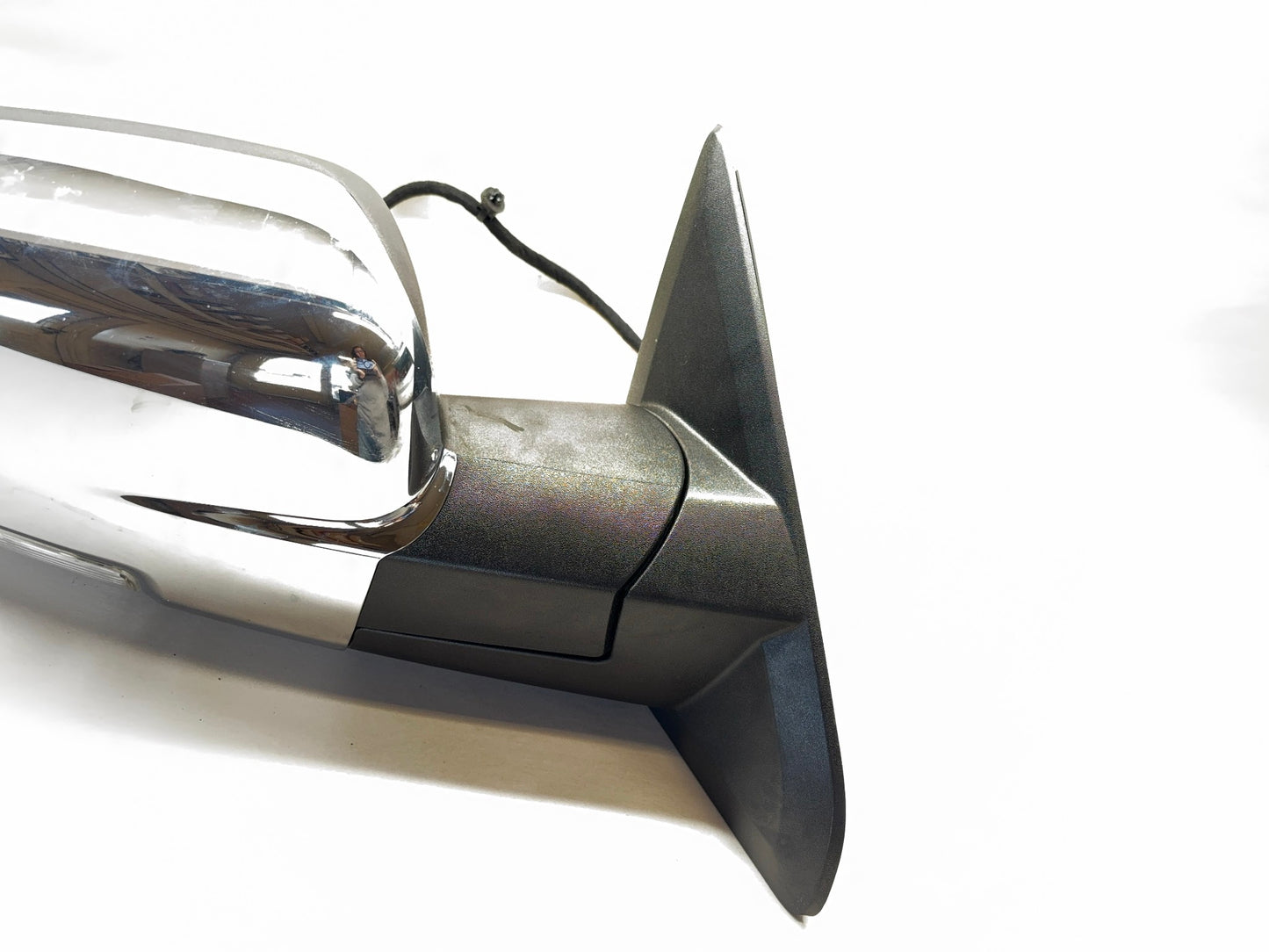 Passenger Chrome Door Mirror 2014-18 Ram 1500 2500 Power Fold w/ Signal 68231242