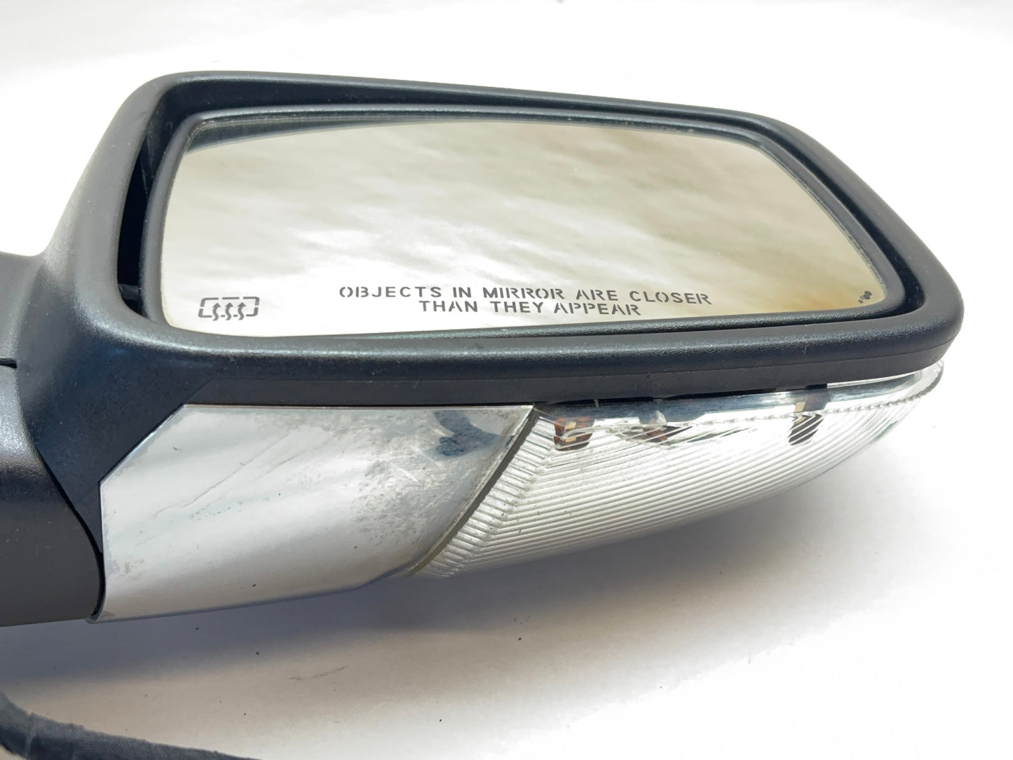 Passenger Chrome Door Mirror 2014-18 Ram 1500 2500 Power Fold w/ Signal 68231242