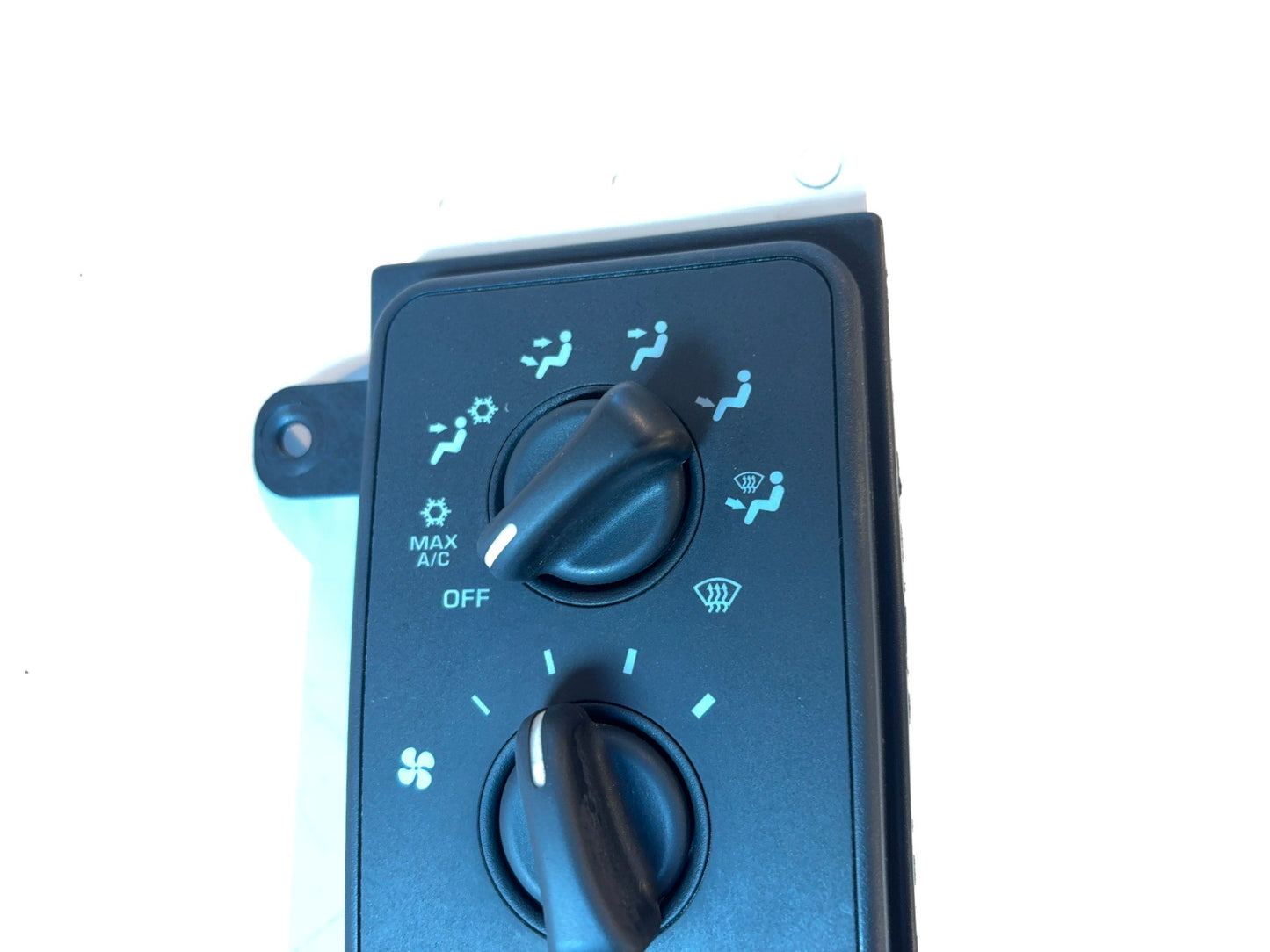 Heater A/C Climate Control 1999-2001 Ram 1500 1999-2002 Ram 2500 3500 55056700AD