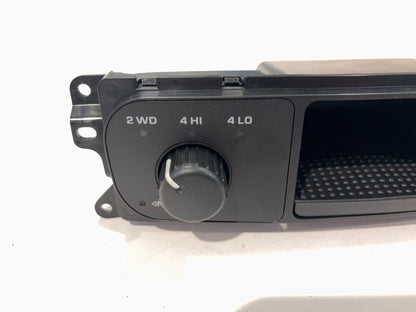 Transfer Case 4WD Switch Cubby 2003-05 Ram 1500 03-05 Ram 2500 3500 NV243 NV273