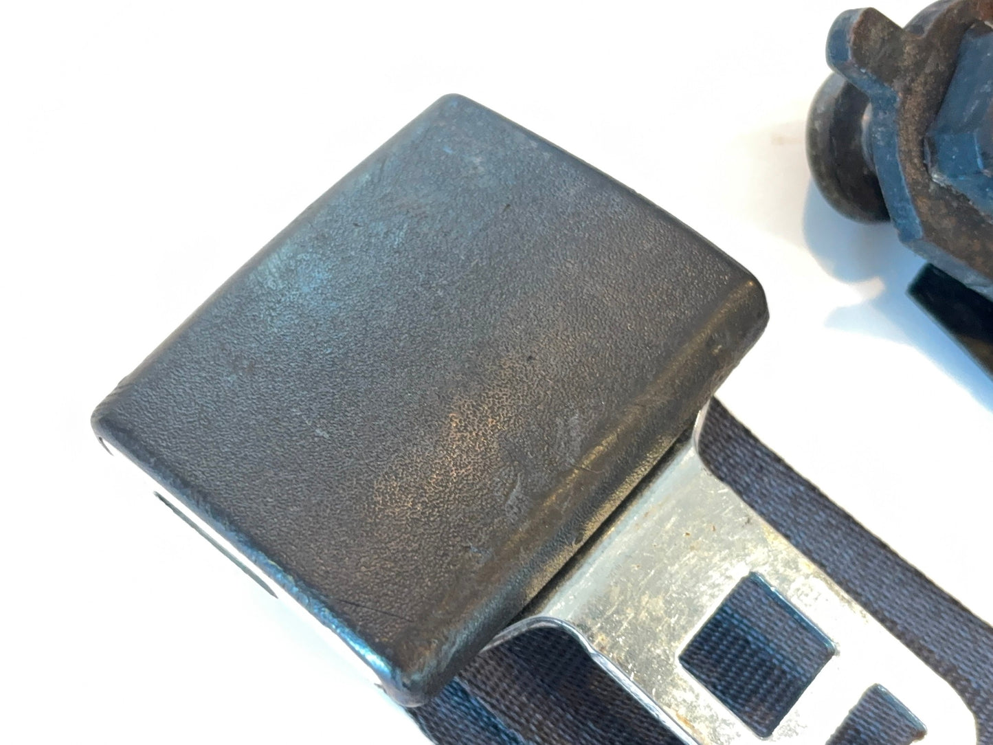 Lap Belt Front Center 1998-2001 Dodge Ram 1500 2500 3500 Quad or Ext Club Cab