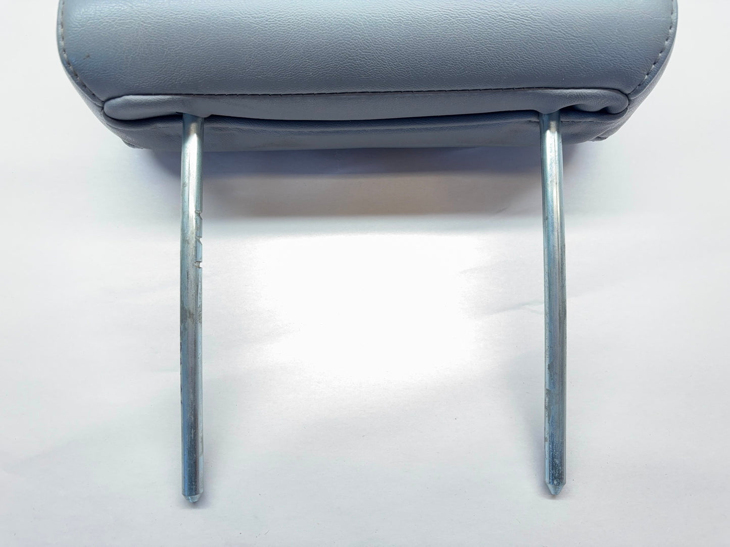 Leather Front Headrest Gray 1DL461D5AA 06-08 Ram 1500 06-09 Ram 2500 3500 GJD5