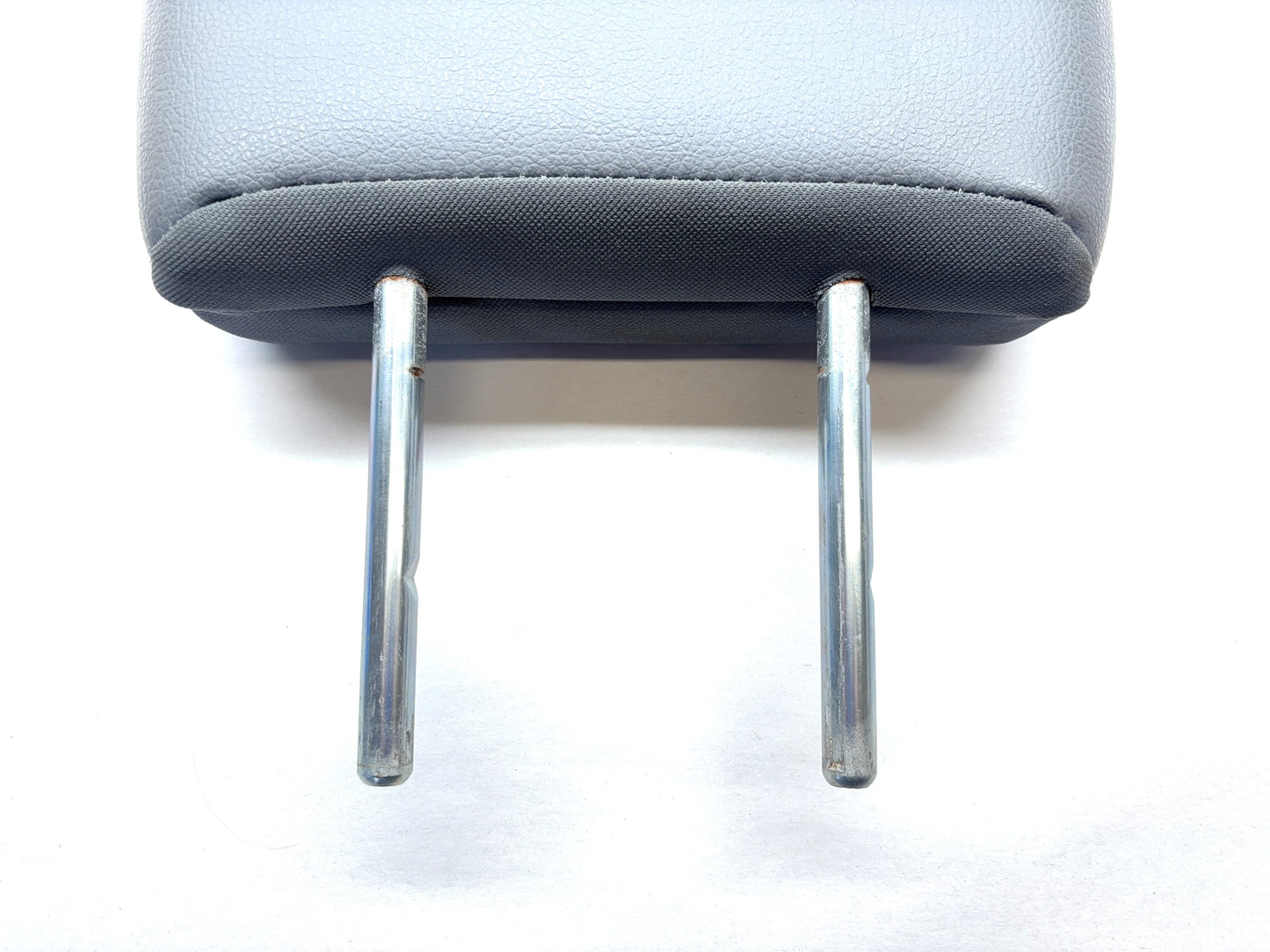 Rear Vinyl Headrest 2013-18 Ram 1500 2500 3500 19+ Classic 5NA76LA8AA Trim X8