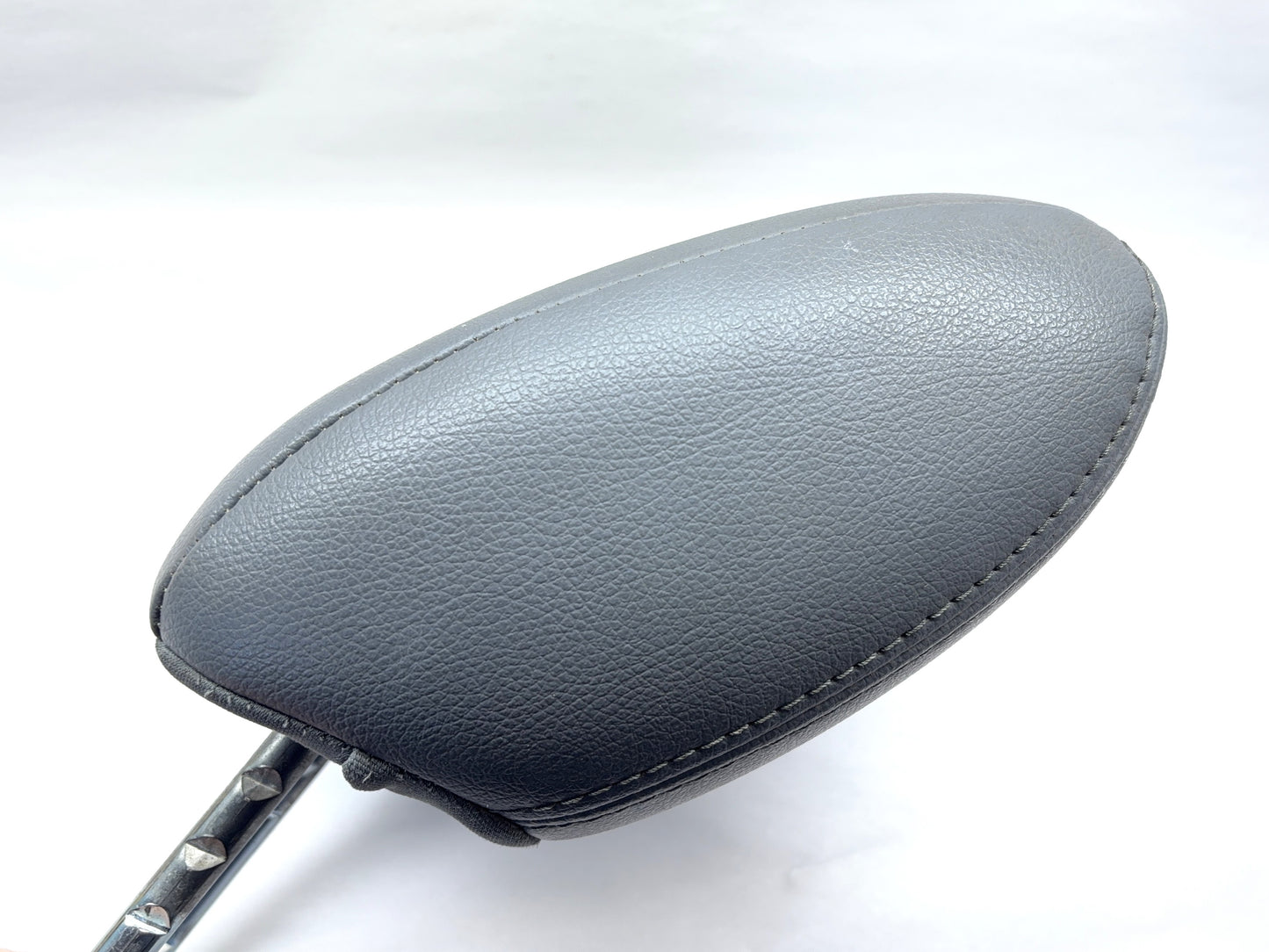 Front Vinyl Headrest 2013-2018 Ram 1500 2500 3500 19+ Classic 5NQ17LA8AA Trim X8