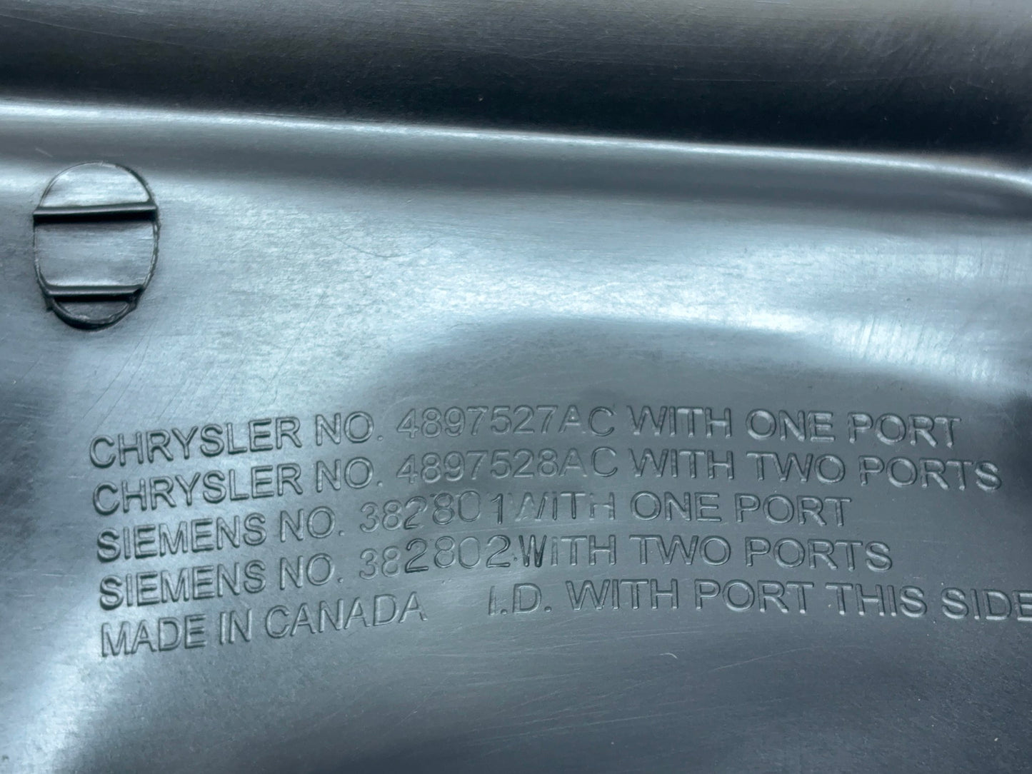 Air Cleaner Air Box 98-01 Ram 1500 98-02 2500 3500 V8 4897527AA Filter Housing