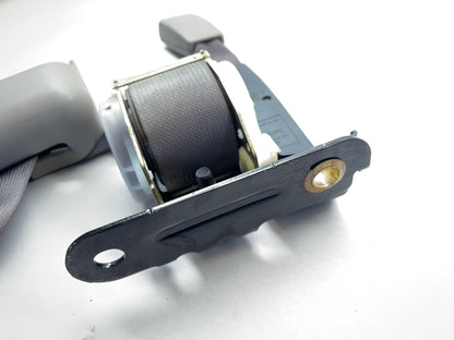 Rear Center Retractor 2002-05 Ram 1500 2003-05 Ram 2500 3500 5GU501L8AG Taupe L5