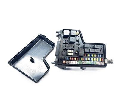 Engine Fuse Box Relay 2005 Ram 1500 04-05 Ram 2500 3500 05026034AB