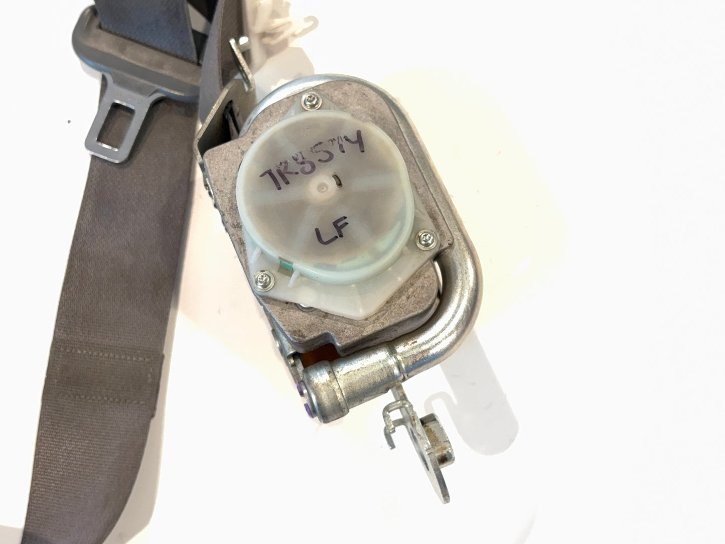 Driver Front Seat Belt Retractor 2006-08 Ram 1500 2006-09 2500 3500 MEGA CAB D5