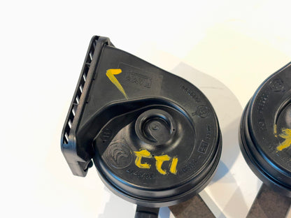 Dual Horn and Bracket Assembly, 2010-2012 Ram 1500 2500 3500 Gas Eng 5026992AB