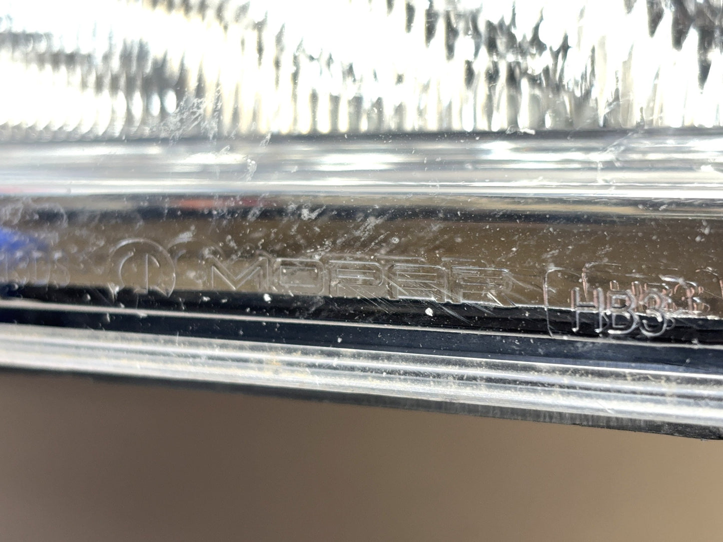 Driver Side Projector Headlight 2013-2018 Ram 1500 2500 3500 Laramie 68274983AA