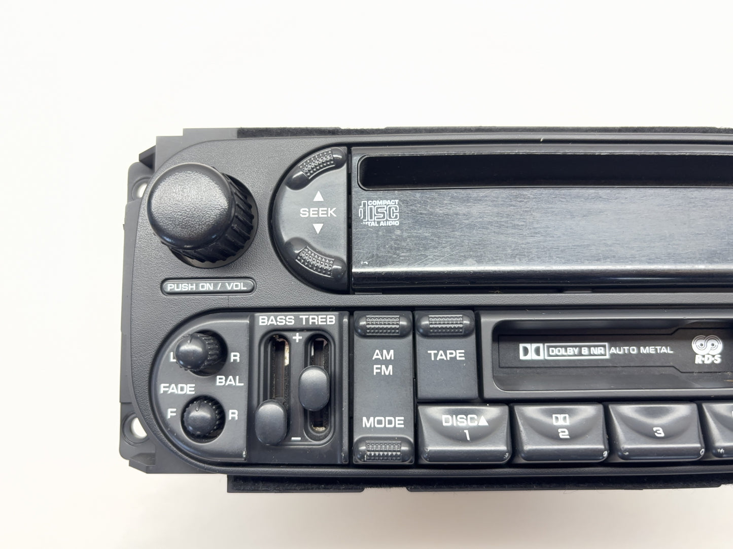 Radio AM/FM/CD/Cassette 2002-2005 Ram 1500, 2003-2005 Ram 2500 3500 5064042AB