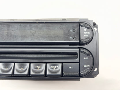 Radio AM/FM CD 2002 2003 2004 2005 Ram 1500, 2003 04 05 Ram 2500 3500 5091506AD