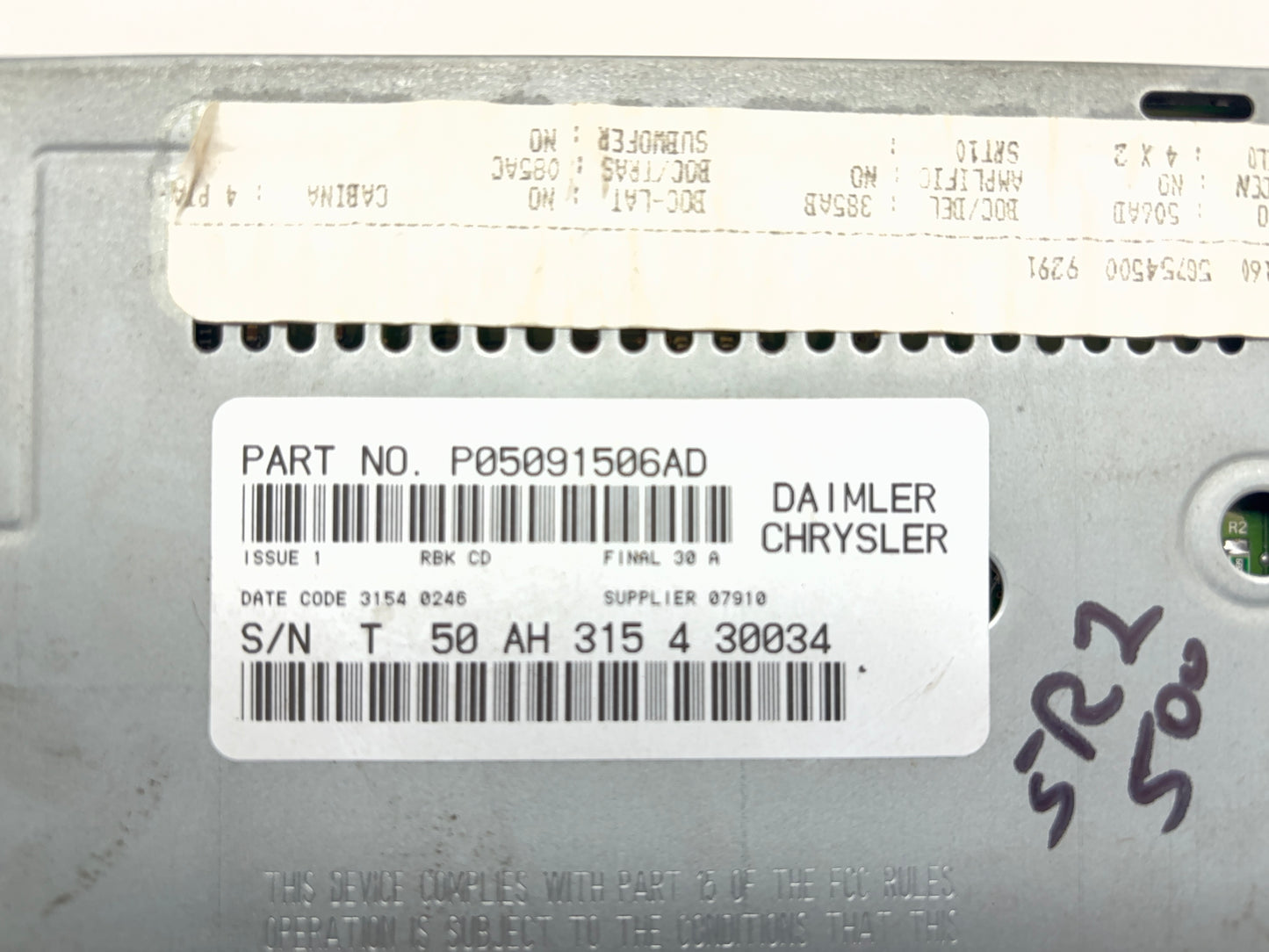 Radio AM/FM CD 2002 2003 2004 2005 Ram 1500, 2003 04 05 Ram 2500 3500 5091506AD