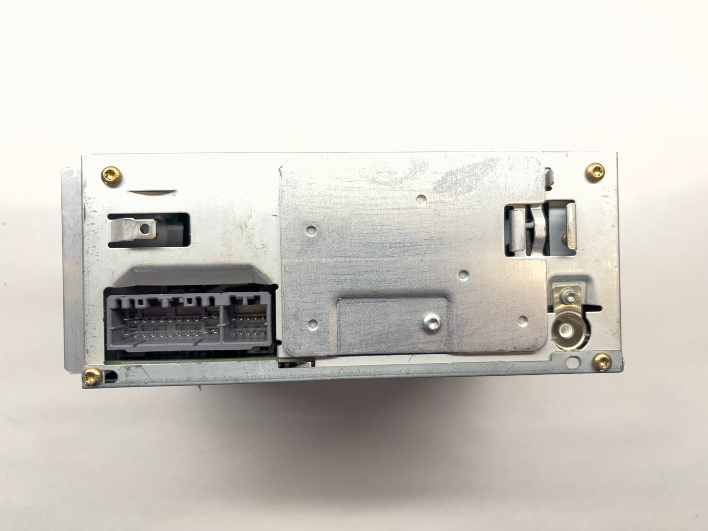 Radio AM/FM CD 2002 2003 2004 2005 Ram 1500, 2003 04 05 Ram 2500 3500 5091506AD