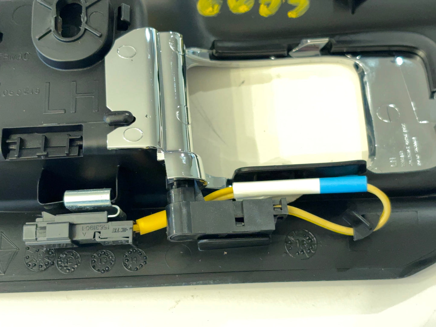 Driver Door Handle Trim Bezel 2013-18 Ram 1500 2500 3500 1WD61DX9AC LED Black