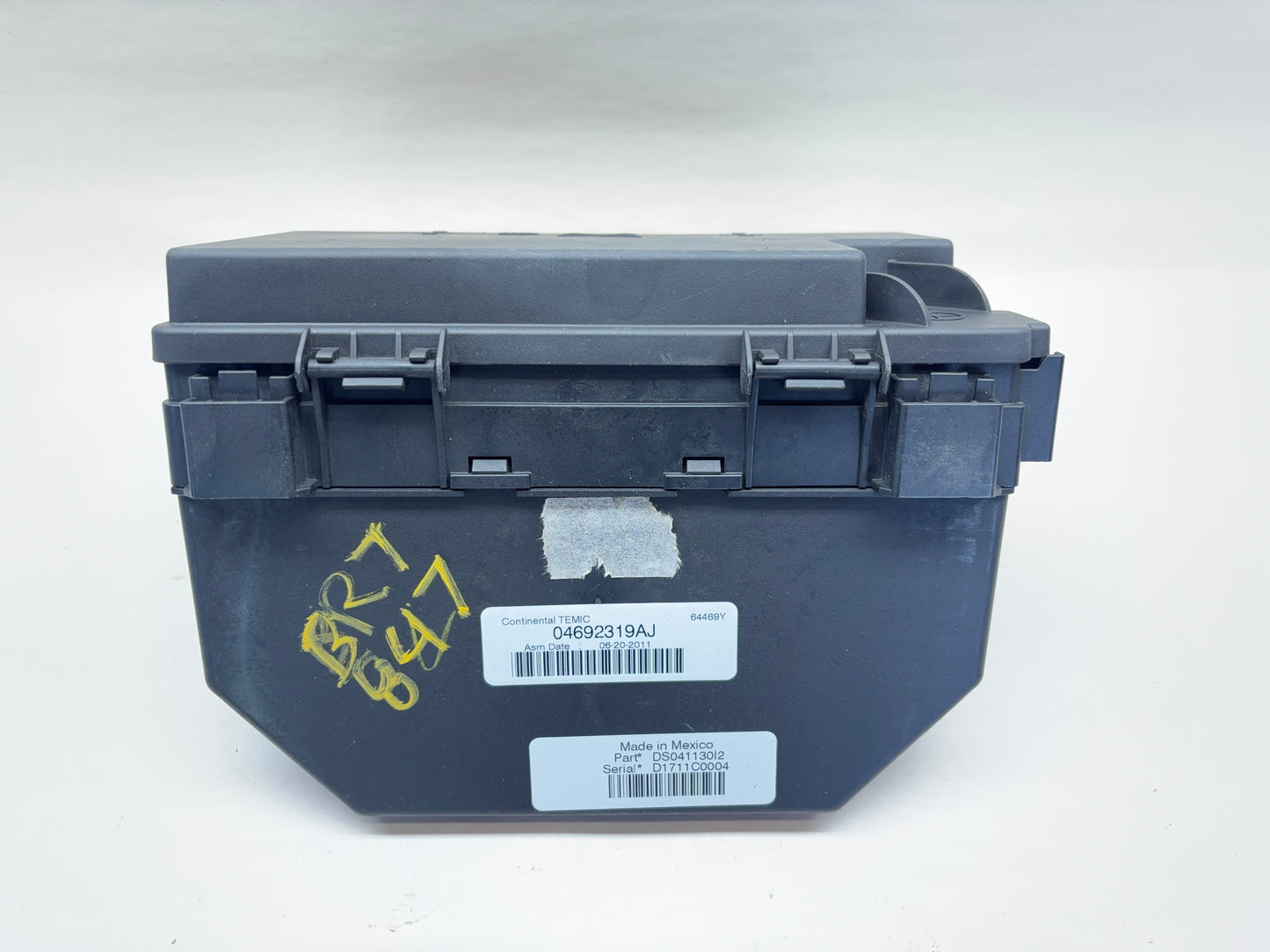 TIPM Totally Integrated Power Module 11 Ram 1500 2500 Gas Engine 04692319AJ