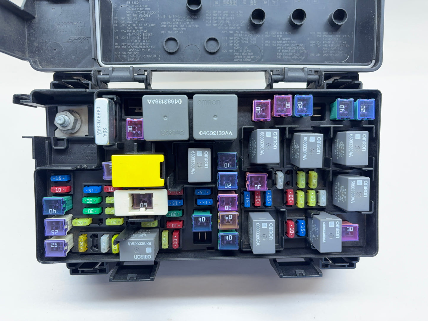 TIPM Totally Integrated Power Module 11 Ram 1500 2500 Gas Engine 04692319AJ