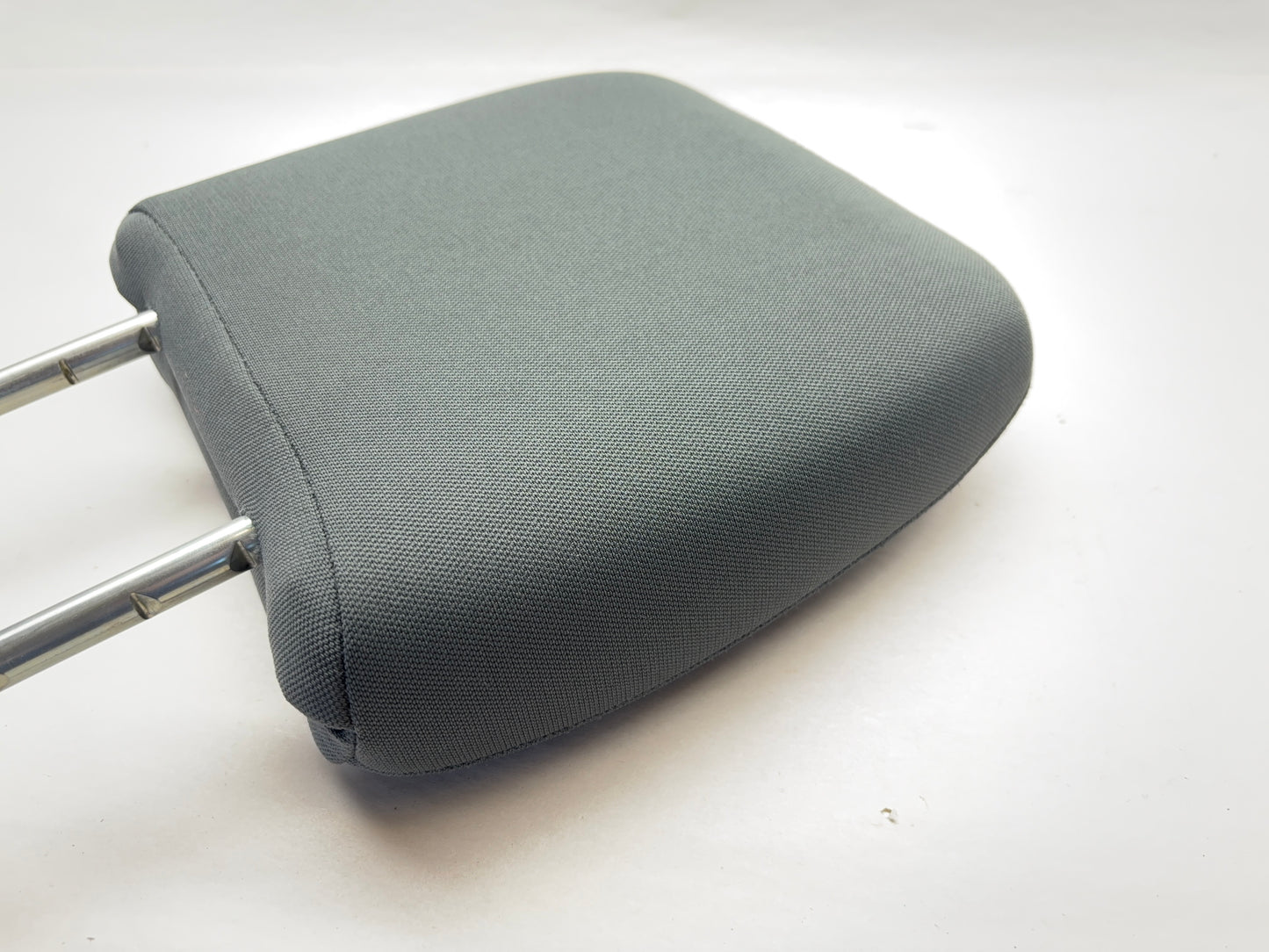 Rear Headrest 2013-18 Ram 1500 2500 3500 19+ Classic Left Right 5NA67LA8AA *X8