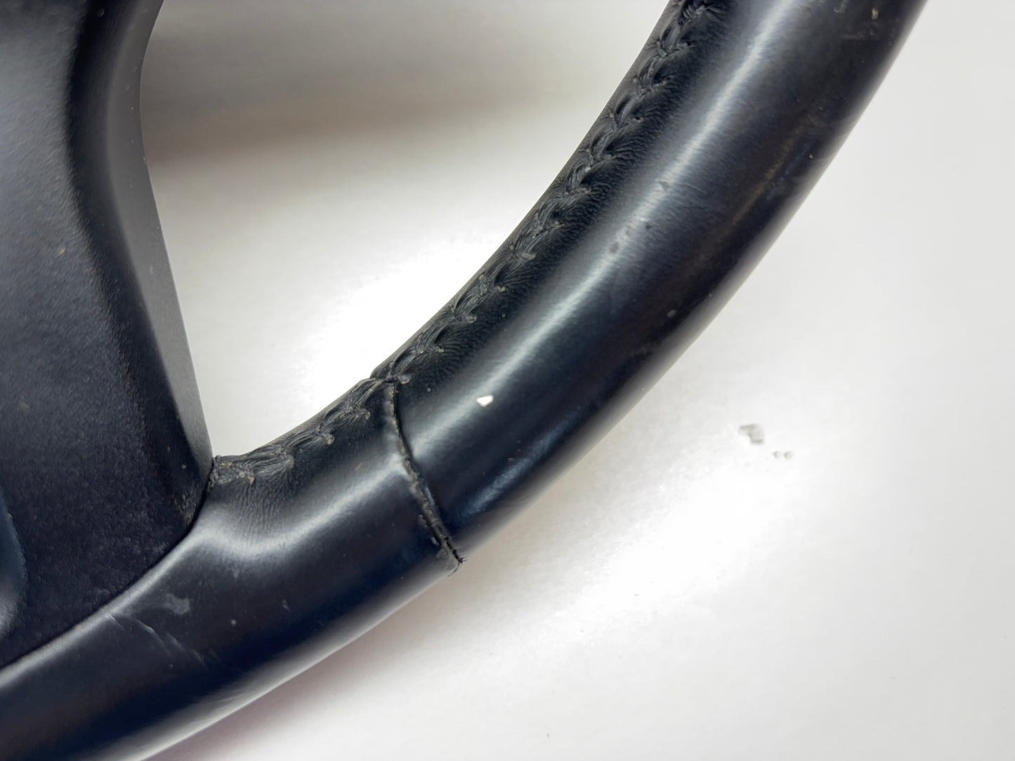 Heated Leather Steering Wheel Ram 1500 2500 3500 13-18 Black 1XC20DX9 *Very Worn
